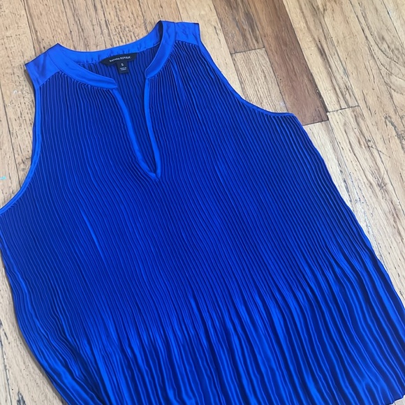 Banana Republic Electric Blue tank top! Pleated in Pleats Please Style - Picture 3 of 3